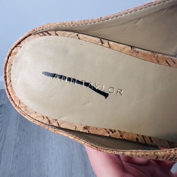 Ann Taylor Elongated Cork Chic Tan Pointed Toe Shoes Flats Size 7 - Picture 3 of 5